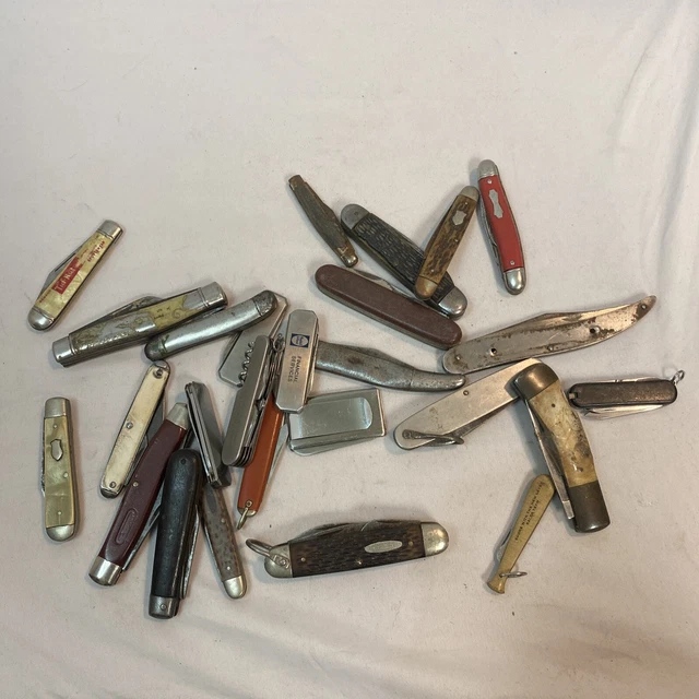 Massive lot of antique vintage pocket knives