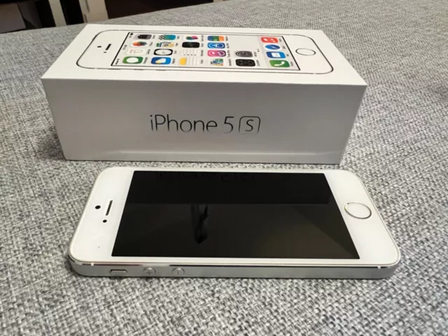 Apple iPhone 5s - 16GB - Silber (Ohne Simlock) - Modell A1457