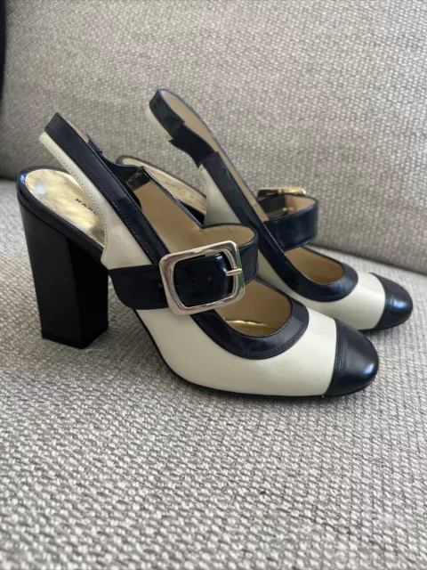 Marc by MARC JACOBS Patent Leather Slingbacks Pumps 38/ 7.5 Black Cream Shoes