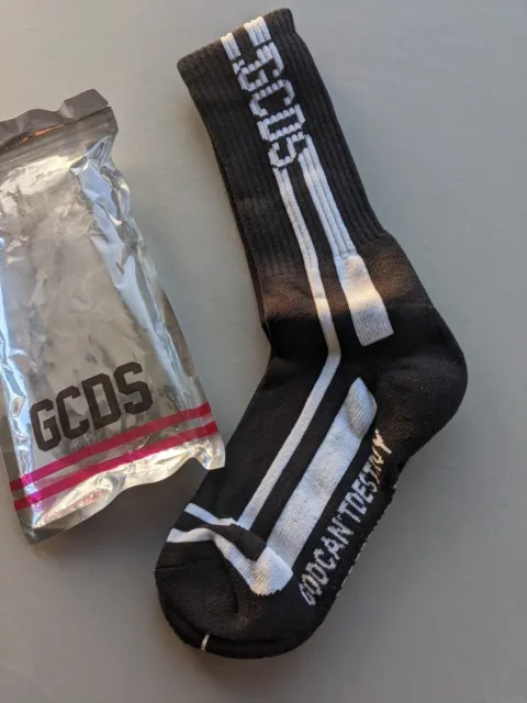 GCDS (God can't Destroy) mid calf socks unisex 🎅 FREE UK P&P for 5