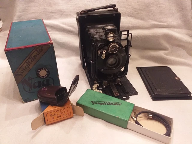 appareil photo ancien Voighänder dans sa boite d'origine