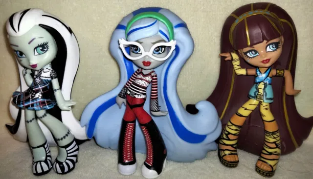 World's Smallest Monster High Micro Figures (Ghoulia Yelps)