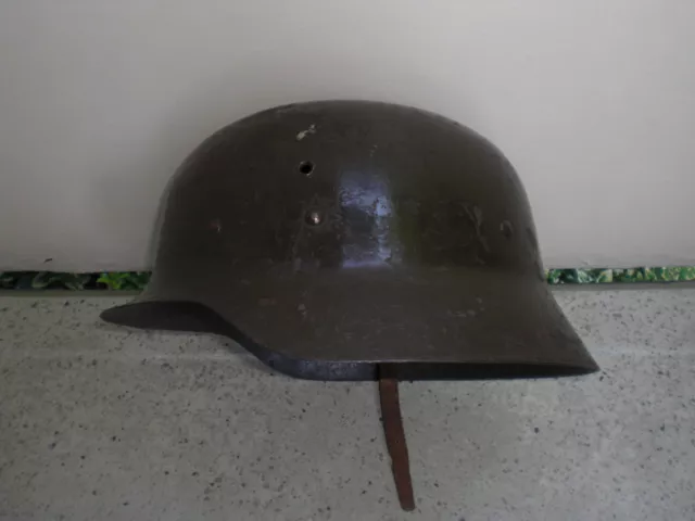 Spanien M42 Stahlhelm