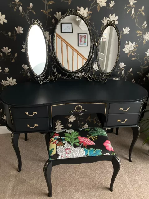 Dressing Table, French Style Kidney shaped with Stool and 3-way Vanity Mirrors