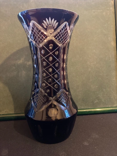 vase en cristal de bohème rouge