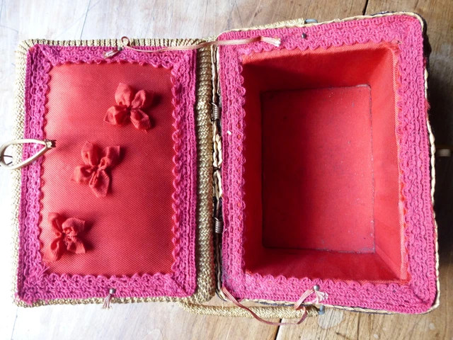 Coffret Pour Poupée Ancienne - État Parfait - Accessoire De Collection