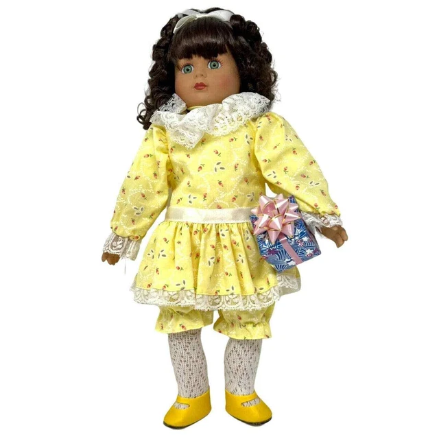 AMY 14" Porcelain Doll Ready for THE BIG PARTY with Gift - Heritage Mint Ltd NEW