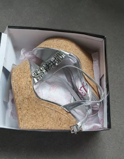 Lipsy sales diamante trainers
