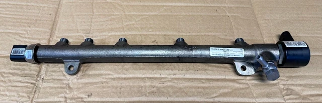 07-12 Mercedes C Class W204 2.1 Diesel Fuel Injector Rail With Pressure Sensors
