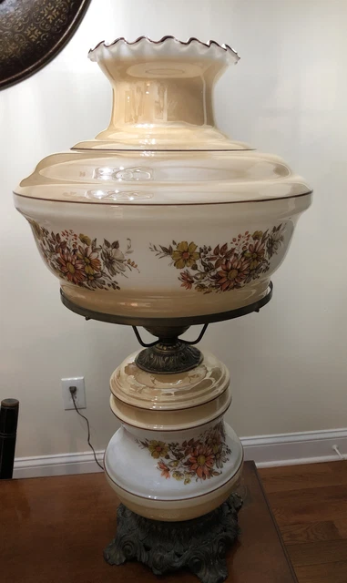 L&L Wmc 1971 Gwtw Hand Blown Hurricane Victorian Parlor Lamp Milk Glass Floral