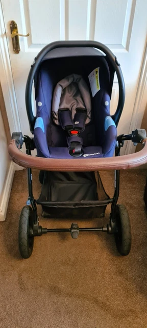 Kinderkraft moov pushchair 3 in 1 travel system