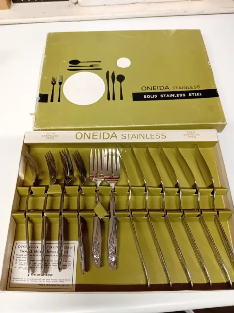 Vintage Oneida 6 X  Knife & Fork Set Boxed Never Used Stainless Steel