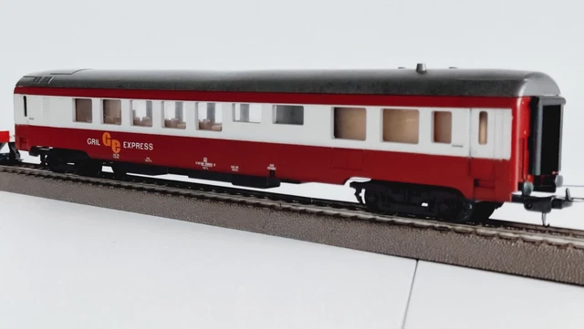 Lot de 8 voitures type TRANS EUROP EXPRESS JOUEF & LIMA HO - Jeux & Jouets