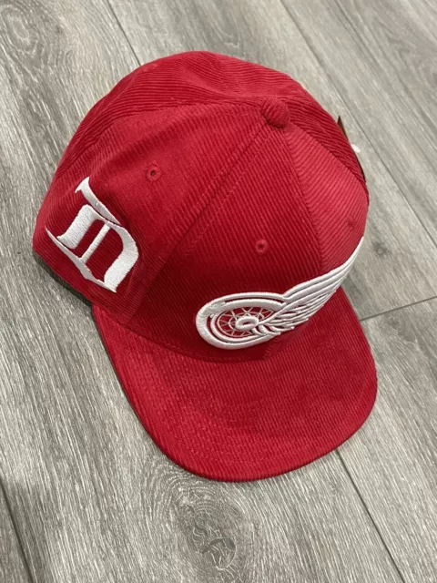 Detroit Red Wings Mitchell & Ness SnapBack Adjustable Hat Red Color 2