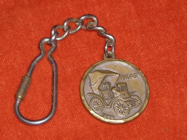 Porte-clés Key ring garage FIAT TACOT 1899 MARINONI Concessionnaire BAR-LE-DUC