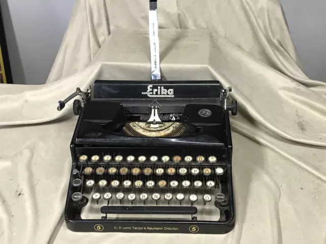 antica macchina da scrivere