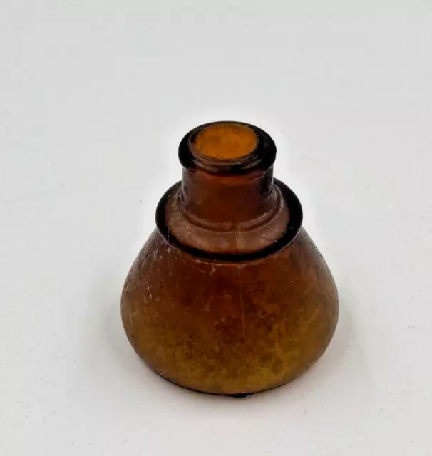 Antique CARTER cone shaped Inkwell - Amber Brown