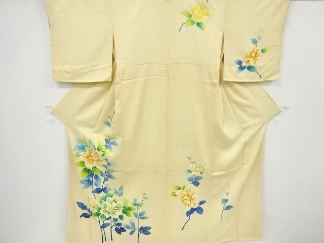05995# Japanese Kimono / Antique Kimono / Embroidery / Floral Plants