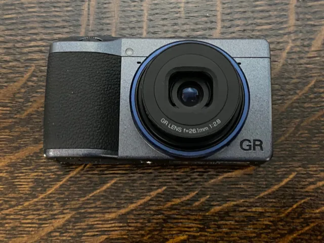 Ricoh GR IIIx Digital Camera Urban Edition  - Black (26.1mm f/2.8 GR Lens)