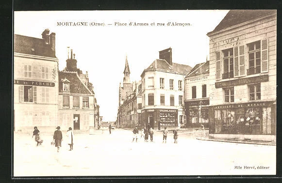 CPA Mortagne, Place d´ Armes et rue d´ Alencon