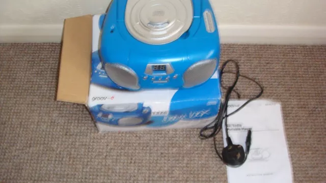 GROOV-E BOOMBOX PORTABLE WITH RADIO ONLY!!- Blue 3