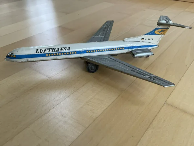 Boeing 727 Lufthansa Blechflugzeug VC-10 Japan tin toy