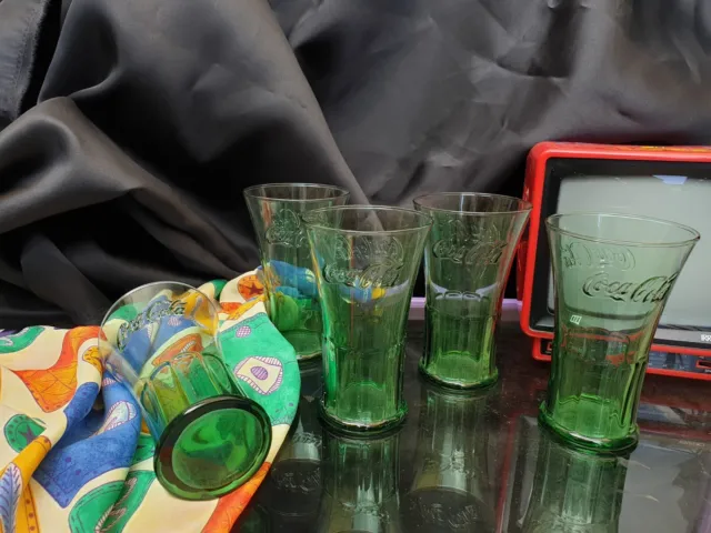 5 Bicchieri Verdi Vintage del Marchio Coca Cola in vetro