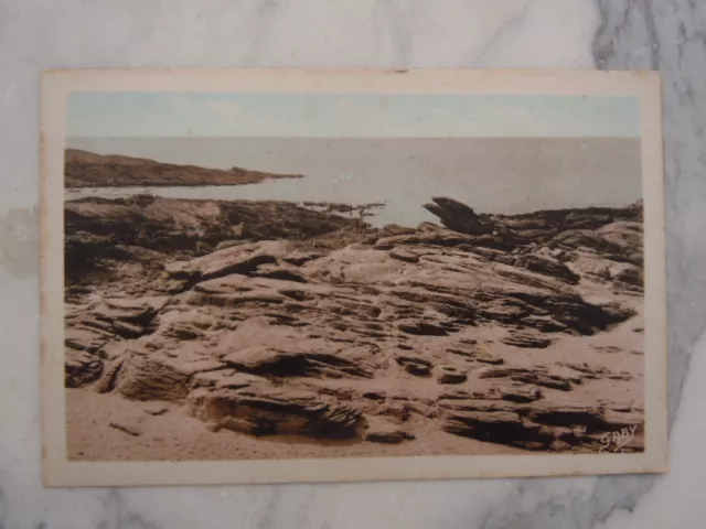 Ancienne carte postale de Quiberon Le rocher  L'aigle