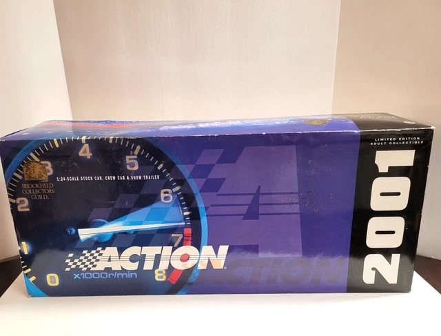 ACTION Brookfield 2001 Dale Earnhardt Oreo 1:24 Diecast Race Car Show Trailer