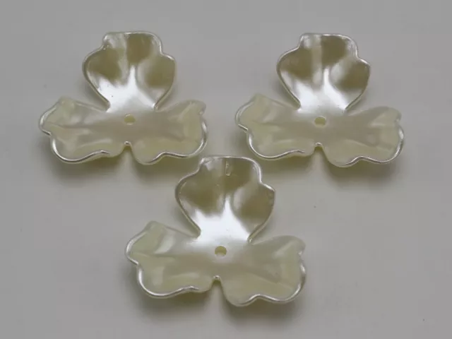 20 cuentas grandes de flores de perlas de acrílico marfil tapa 38 mm orificio central artesanía de costura 2