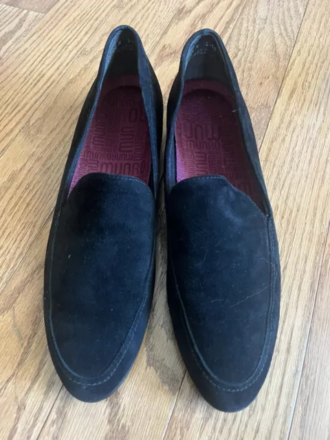 Munro Womens Slip On Shoes Loafer Shoes Black Suede Shock Absorbing Heel 9.5 N
