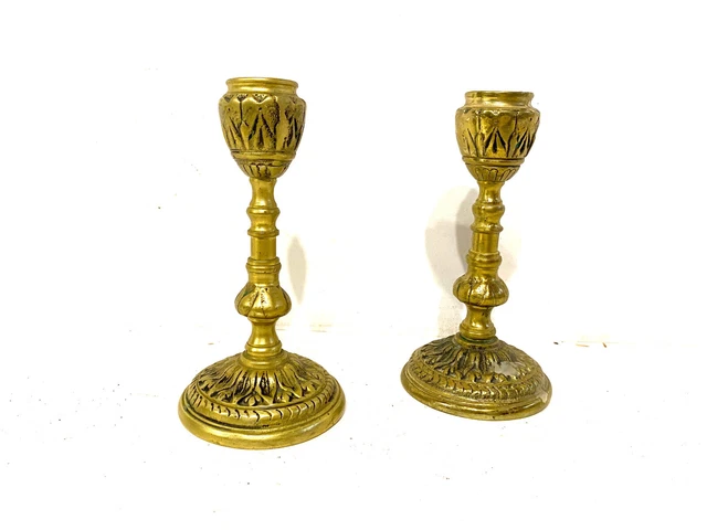 Paire De Bougeoirs En Bronze , Paire De Flambeaux Louis XII