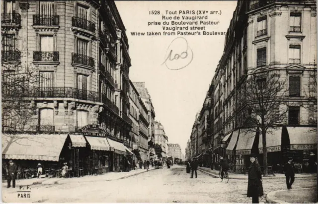 CPA PARIS 15e Rue de Vaugirard prise du Boulevard Pasteur (66005)