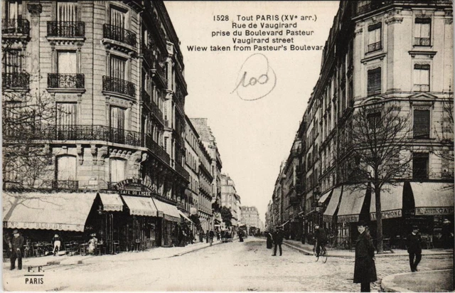 CPA PARIS 15e Rue de Vaugirard prise du Boulevard Pasteur (66005)
