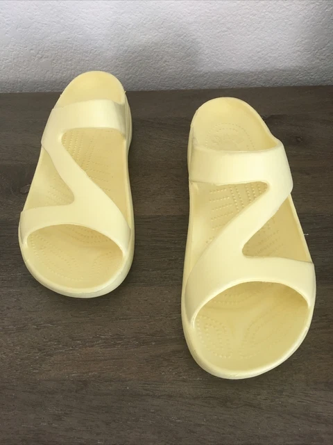 DAWGS Womens Beautiful Yellow Color Loudmouth Z-Sandals Size 10 Super Clean DAWGS Womens Beautiful Yellow Color Loudmouth Z-Sandals Size 10 Super Clean