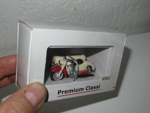 moto side car  ZUNDAPP bella m "GINO PIZZA EXPRESS 1/47 PREMIUM CALASSIXXS dinky