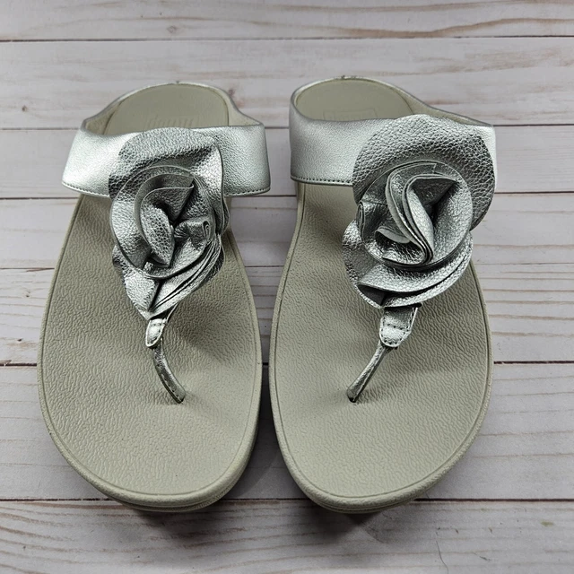 Fitflop Womens Size 7 Florrie Silver Metallic Thongs Flip Flops Sandals E60-011