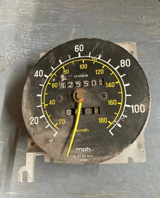 1977-1985 Mercedes W123 Diesel Dash Speedometer Gauge For Parts