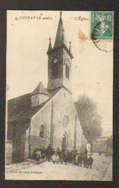 PUSSAY (91) SORTIE D' EGLISE trés animée