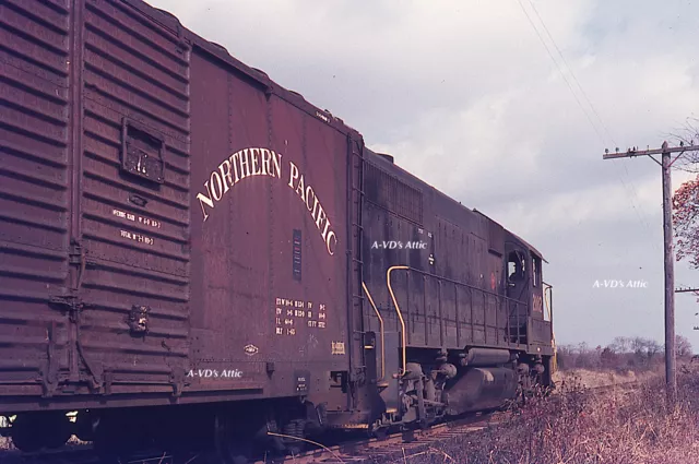 Orig slide PRSL Pennsylvania Reading EMD GP38 2002 VINTAGE No Location 1972 BIN