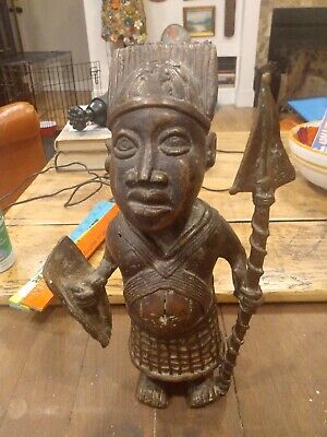 VINTAGE BRONZE BENIN Warrior KING African Carving Statue 12 inch
