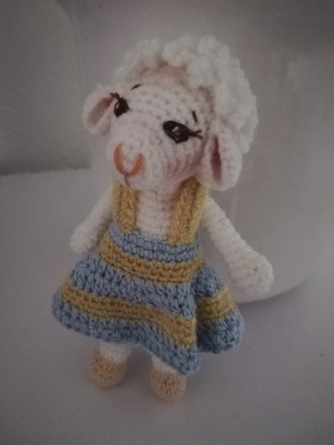 AMIGURUMI - kleines SCHAF - Neu - gehäkelt - echte Handarbeit 2