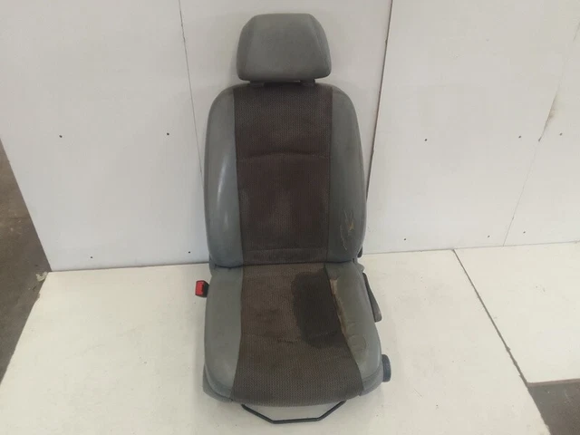 Set Di 2 Tappetini In Velluto Per Mercedes Viano W639 (2003-2014) – Su Misura Con Rinforzo Saldato