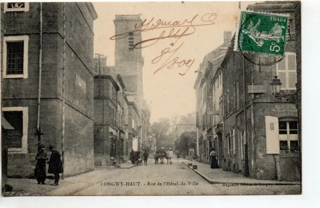 LONGWY - Meurthe et Moselle - CPA 54 - rue de l'hotel de ville