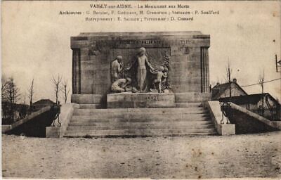 CPA vailly-sur-ceviche le monument aux morts (157745)