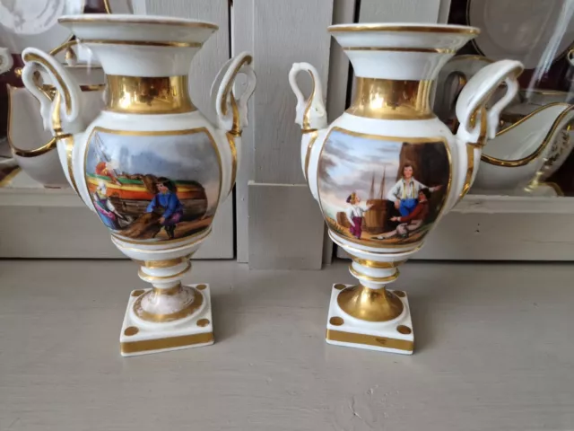 paire de vases en porcelaine vieux Paris époque  19ème  Empire / Restauration