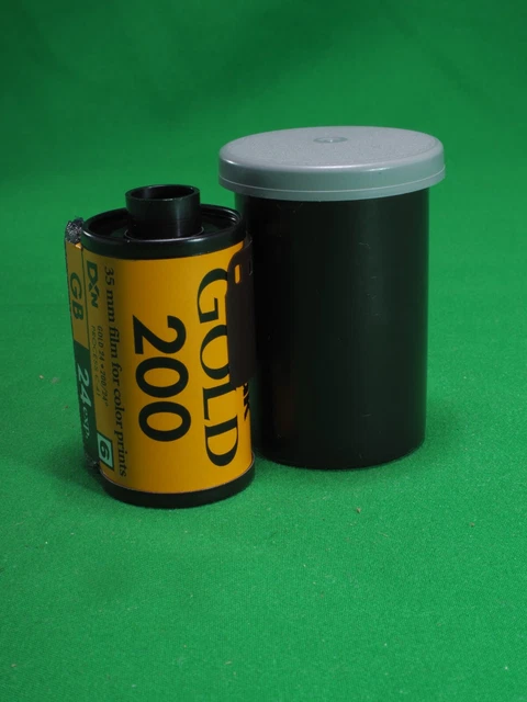 Kodak Gold 200 35mm EXPIRED Film 1 Roll No Box in canister 24 exp gb