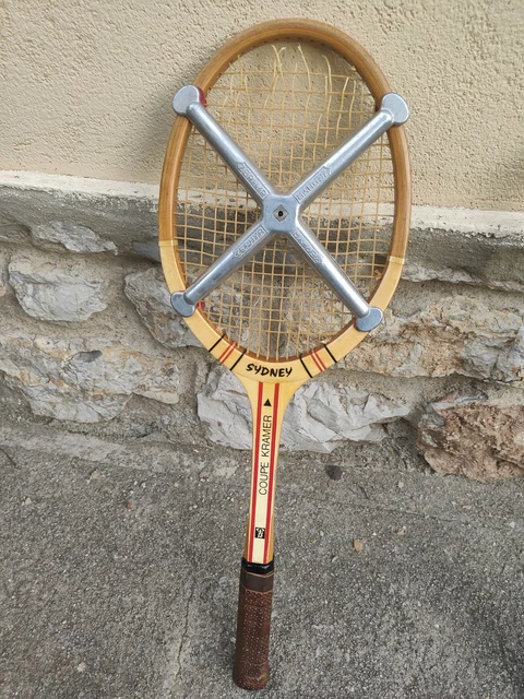 Raquette de tennis en bois vintage Sydney Robert Haillet années 70 - France