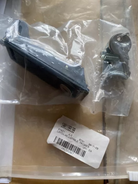 JLG Latch, Adjustable Trigger w/Keys #1001199199