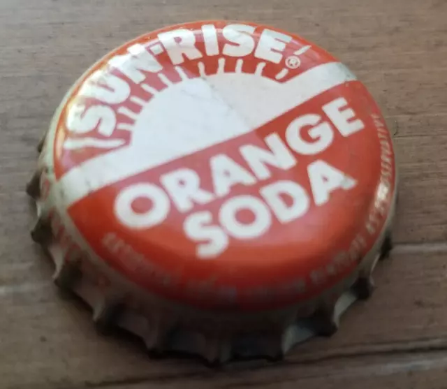 LOT 3 Vintage SODA POP BOTTLE CAPS~SUN-RISE~CRASS TRUE FRUIT~SUNRIPE CANADA DRY 2